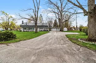 709 New William St, Ludington, MI 49431 - Photo 5