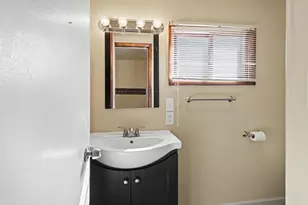 709 New William St, Ludington, MI 49431 - Photo 27