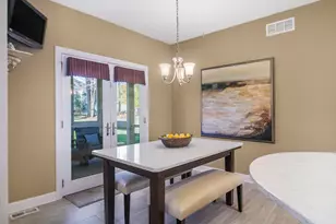 1969 Oak Hollow Rd NW, Grand Rapids, MI 49504 - Photo 9