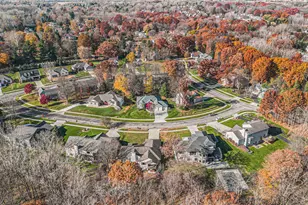 1969 Oak Hollow Rd NW, Grand Rapids, MI 49504 - Photo 31