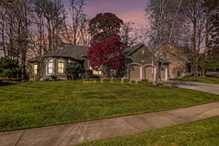 1969 Oak Hollow Rd NW, Grand Rapids, MI 49504 - Photo 3