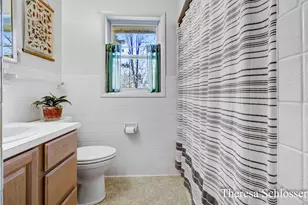 704 Cherry Ave, Big Rapids, MI 49307 - Photo 23