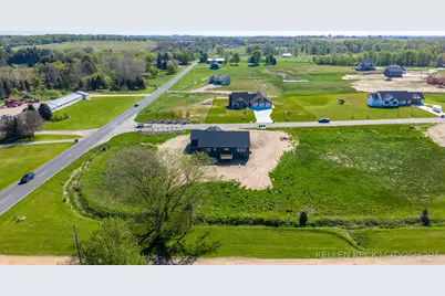 4596 Winding Creek Lane, Zeeland, MI 49464 - Photo 45
