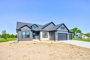 4596 Winding Crk Ln, Zeeland, MI 49464 - Photo 1
