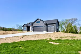 4596 Winding Crk Ln, Zeeland, MI 49464 - Photo 5