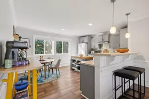 10108 Castle Creek Cir, Galesburg, MI 49053 - Photo 9