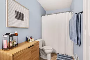 10108 Castle Creek Cir, Galesburg, MI 49053 - Photo 15