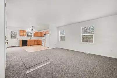 152 W D Avenue, Kalamazoo, MI 49009 - Photo 5