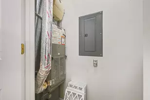 152 W D Ave, Kalamazoo, MI 49009 - Photo 17