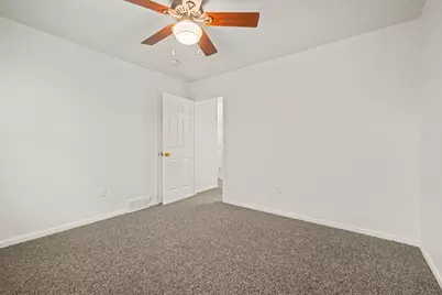 152 W D Avenue, Kalamazoo, MI 49009 - Photo 15