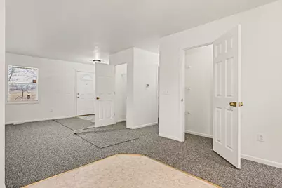 152 W D Avenue, Kalamazoo, MI 49009 - Photo 9