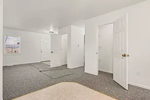 152 W D Ave, Kalamazoo, MI 49009 - Photo 9