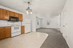 152 W D Ave, Kalamazoo, MI 49009 - Photo 11