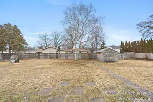 2444 Kimberly Dr, Muskegon, MI 49444 - Photo 27