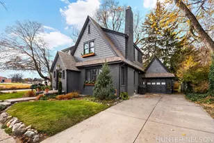 519 S 7th St, Grand Haven, MI 49417 - Photo 3