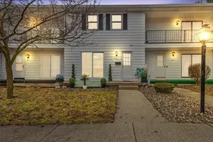 7521 Boulder Bluff Dr, Jenison, MI 49428 - Photo 1