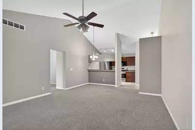 758 W Barrington Circle, Jackson, MI 49203 - Photo 15