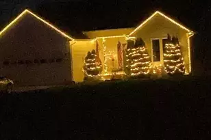 8433 Rolling Meadows, Grant Township, MI 48032 - Photo 17