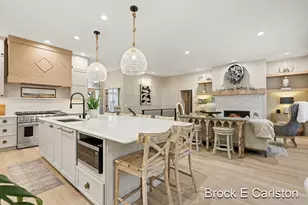 2062 W Glen Ct, Norton Shores, MI 49441 - Photo 17