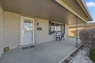 34665 Esper Dr, Sterling Heights, MI 48312 - Photo 5