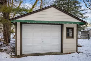 1113 E Cass St, Albion, MI 49224 - Photo 21