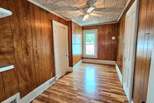 1113 E Cass St, Albion, MI 49224 - Photo 11