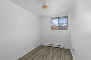 1643 Aberdeen St NE, Grand Rapids, MI 49505 - Photo 23