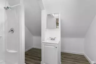 1643 Aberdeen St NE, Grand Rapids, MI 49505 - Photo 25