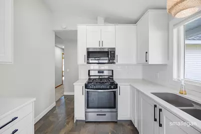 812 N Valley Avenue, Fremont, MI 49412 - Photo 3