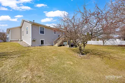 812 N Valley Avenue, Fremont, MI 49412 - Photo 39