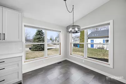 812 N Valley Avenue, Fremont, MI 49412 - Photo 7