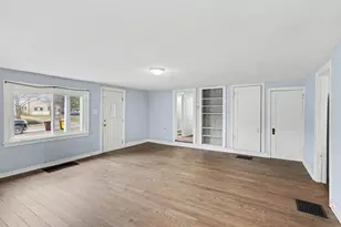 308 S Center St, Stockbridge, MI 49285 - Photo 3