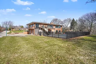 1640 Gladys Ave, Grand Haven, MI 49417 - Photo 9