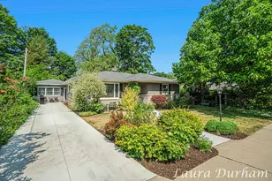 526 Butler St, Saugatuck, MI 49453 - Photo 1