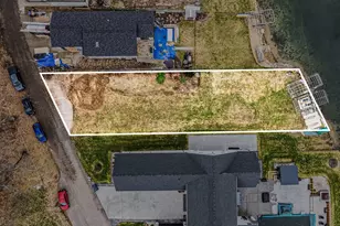 1605 S Crooked Lake Dr, Kalamazoo, MI 49009 - Photo 1