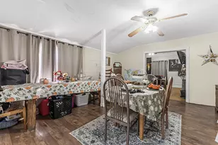 112 Howard St, Cadillac, MI 49601 - Photo 11