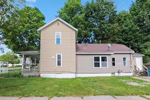 112 Howard St, Cadillac, MI 49601 - Photo 5