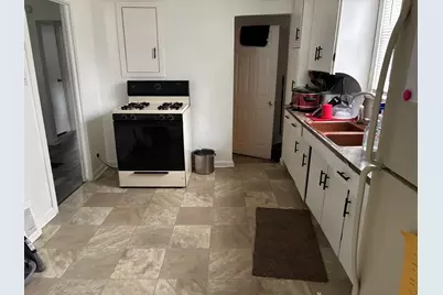 805 Michigan Avenue, Sturgis, MI 49091 - Photo 5