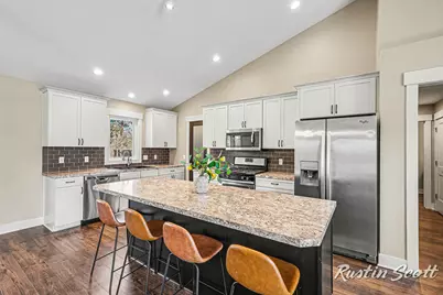 5573 Stanton Woods Drive, Hudsonville, MI 49426 - Photo 7