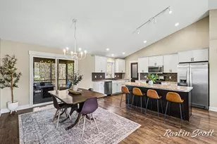 5573 Stanton Woods Dr, Hudsonville, MI 49426 - Photo 3