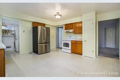 8639 N 27th Street, Richland, MI 49083 - Photo 7