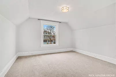 209 W 15th Street, Holland, MI 49423 - Photo 21