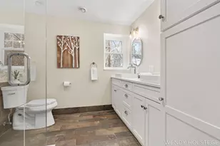 713 N Shore Dr, Holland, MI 49424 - Photo 25