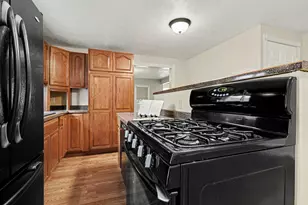 614 W South St, Greenville, MI 48838 - Photo 9