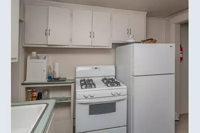 830 W Main Street, Kalamazoo, MI 49006 - Photo 25