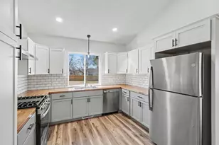 420 Pine St, Howard City, MI 49329 - Photo 7