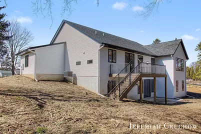 2160 Engleside Drive SE, Grand Rapids, MI 49546 - Photo 43