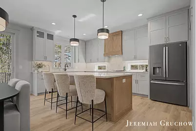 2160 Engleside Drive SE, Grand Rapids, MI 49546 - Photo 11