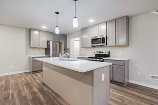 883 Main St, Holland, MI 49423 - Photo 7