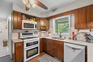 4280 Romence Rd, Portage, MI 49024 - Photo 9